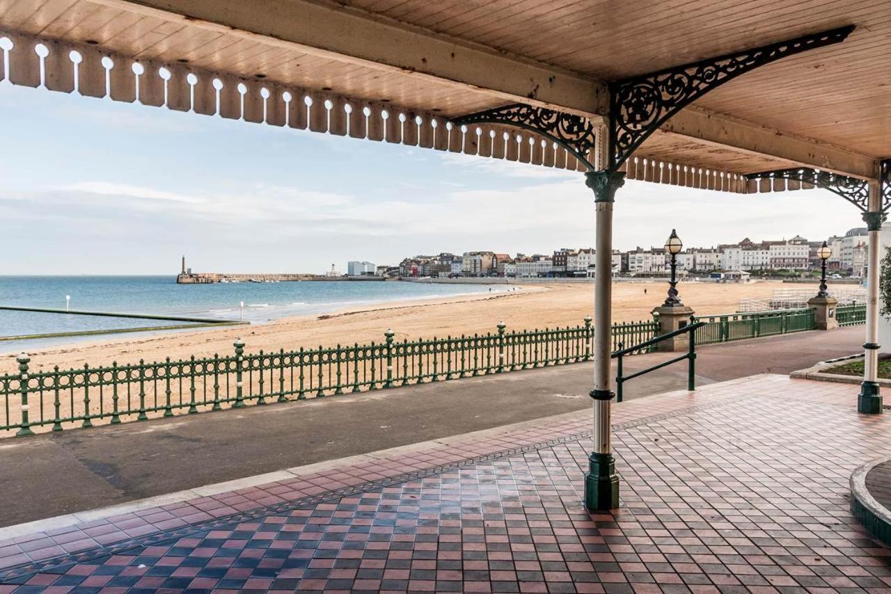 Cosy Coach House Garden Apartment By The Sea, Own Entrance Door, Garden Terrace With Exclusive Rear Door Access & Free Reserved Parking Space Only 2 Mtrs From Your Apt Door! Early Checkin From 3Pm And Late Check Out Till 11Am Available! Broadstairs Exteriér fotografie